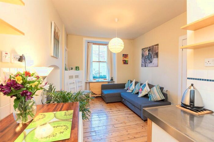 2 Bedroom Flat To Rent In Thorntree Street, Edinburgh, EH6