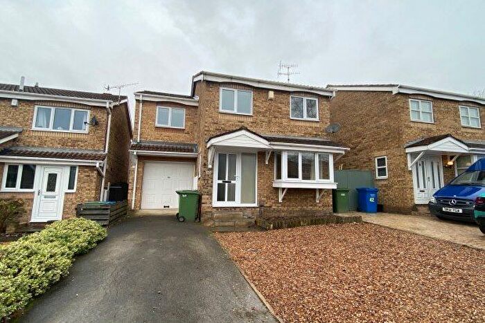 3 Bedroom Property To Rent In Sherbourne Avenue, Chesterfield, S41