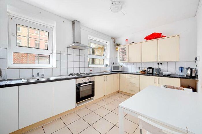 4 Bedroom Town House To Rent In Carter House, Brune Street, Spitalfields, Aldgate, Brick Lane, London, E1