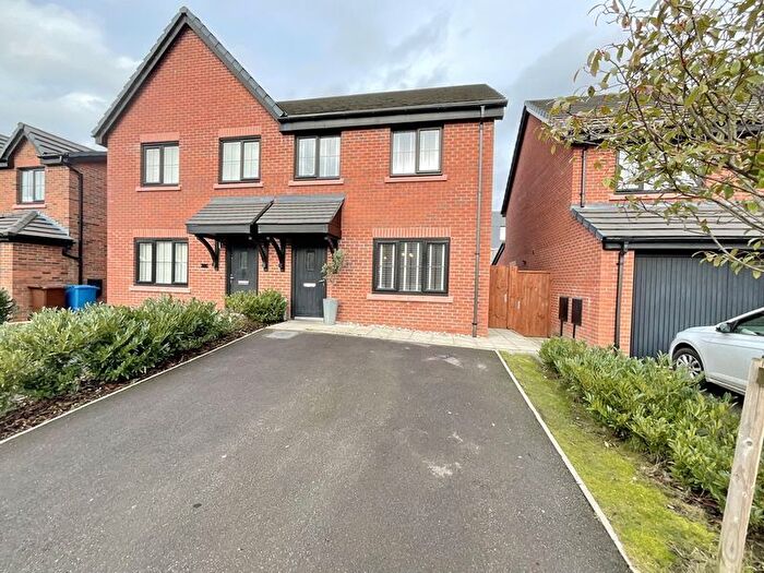 3 Bedroom Semi-Detached House For Sale In Silk Mill Street Worsley, Worsley, Manchester, M28