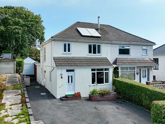 3 Bedroom Semi-Detached House For Sale In Druslyn Road, West Cross, Swansea, SA3