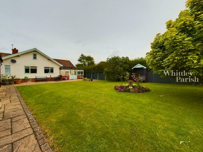 3 Bedroom Detached Bungalow For Sale In Harvey Lane, Dickleburgh, Diss, IP21