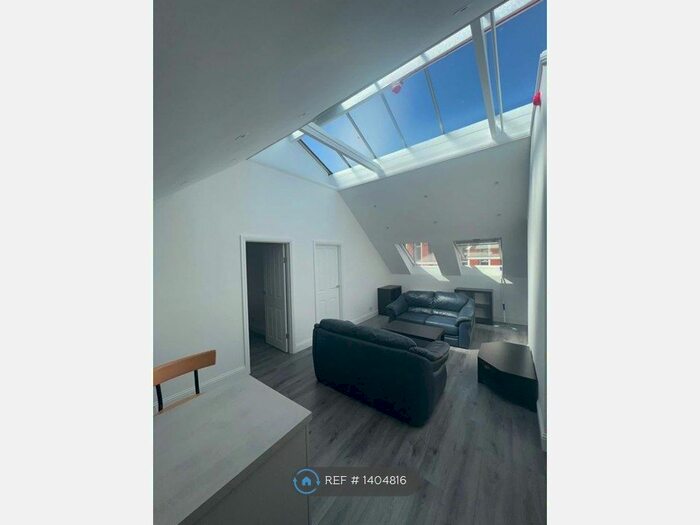 2 Bedroom Flat To Rent In Water Lane, Kilmarnock, KA1