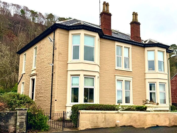 2 Bedroom Flat For Sale In Marine Parade, Millport, Isle Of Cumbrae, KA28