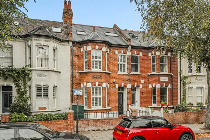 4 Bedroom Terraced House For Sale In Silver Crescent, London, W4