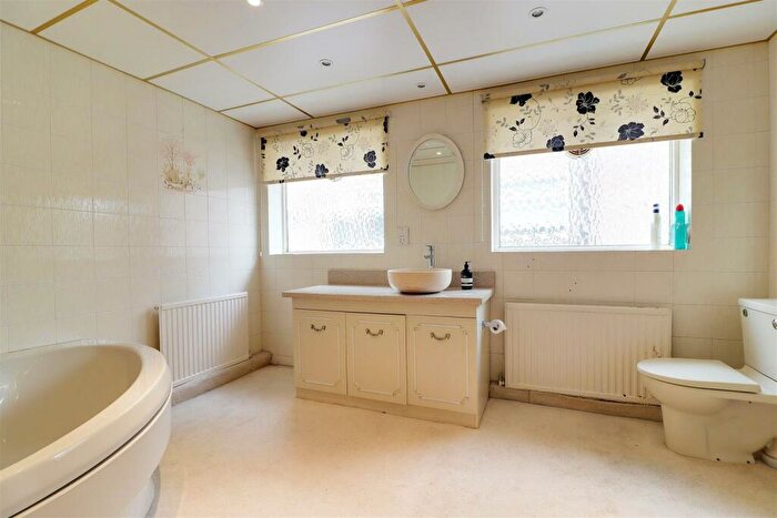 3 Bedroom Detached Bungalow For Sale In Derrymore Road, Willerby, Hull, HU10
