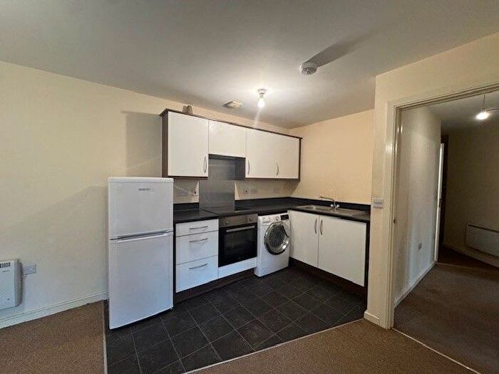 2 Bedroom Flat To Rent In St. Edmunds House, Ellesmere Port, CH65