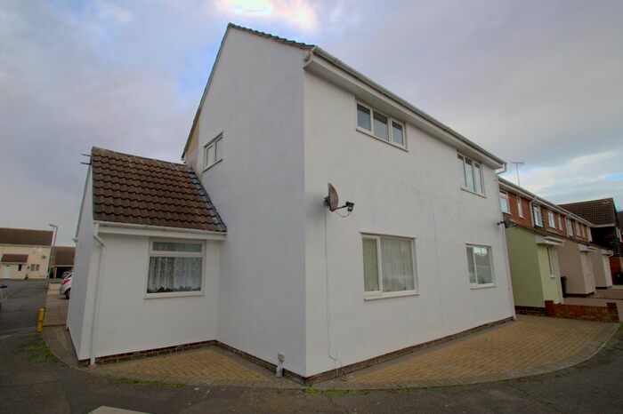2 Bedroom Maisonette To Rent In Lupin Way, Clacton-On-Sea CO16