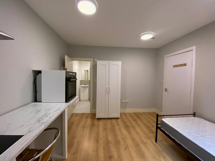 Studio To Rent In Cheniston Gardens, Kensington, London, W8
