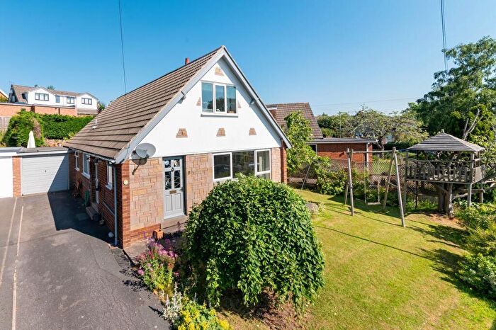 4 Bedroom Detached House For Sale In Hillside, Denby Dale, HD8