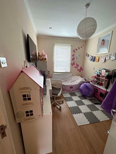 2 Bedroom Flat To Rent In High Road, Tottenham, N17