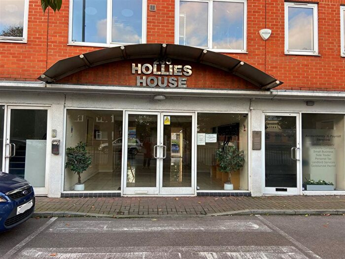 2 Bedroom Flat To Rent In Hollies House, High Street, Potters Bar, EN6