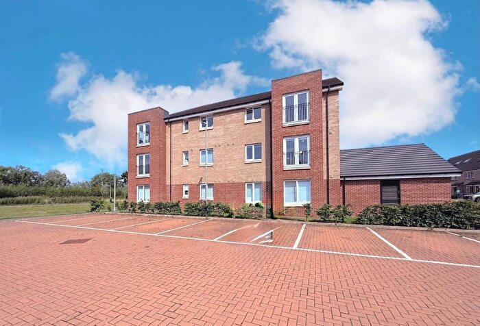2 Bedroom Flat For Sale In Thornbank Crescent, Falkirk, FK2