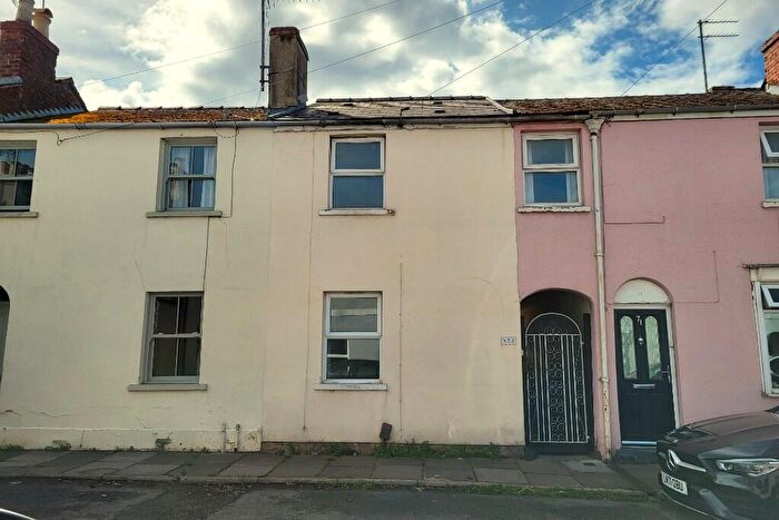 2 Bedroom Terraced House For Sale In Duke Street, Fairview, Cheltenham, GL52