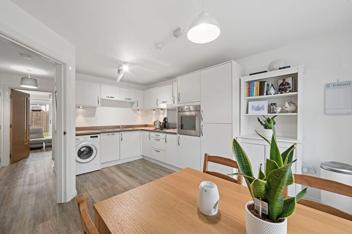 3 Bedroom Detached House For Sale In James Young Avenue, Uphall Station, EH54