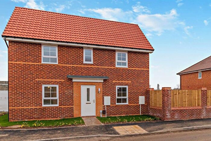 3 Bedroom Detached House To Rent In Davy Road, New Rossington, Doncaster, DN11