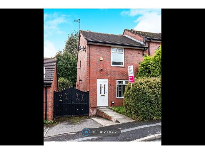 3 Bedroom Semi-Detached House To Rent In Melville Close, Leeds, LS6