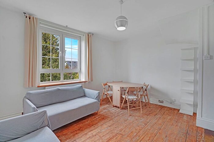 2 Bedroom Flat To Rent In Manciple Street, Harbledown House Manciple Street, SE1