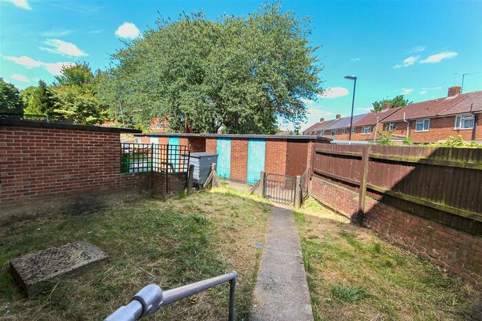 2 Bedroom Flat To Rent In Evenlode Road, Southampton, SO16