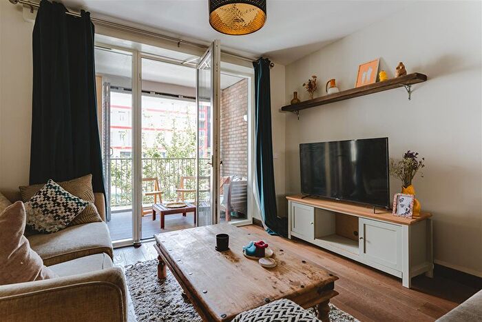 2 Bedroom Property For Sale In Smeed Road, London, E3