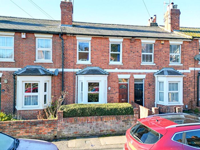 2 Bedroom Terraced House For Sale In Hemdean Road, Reading, RG4