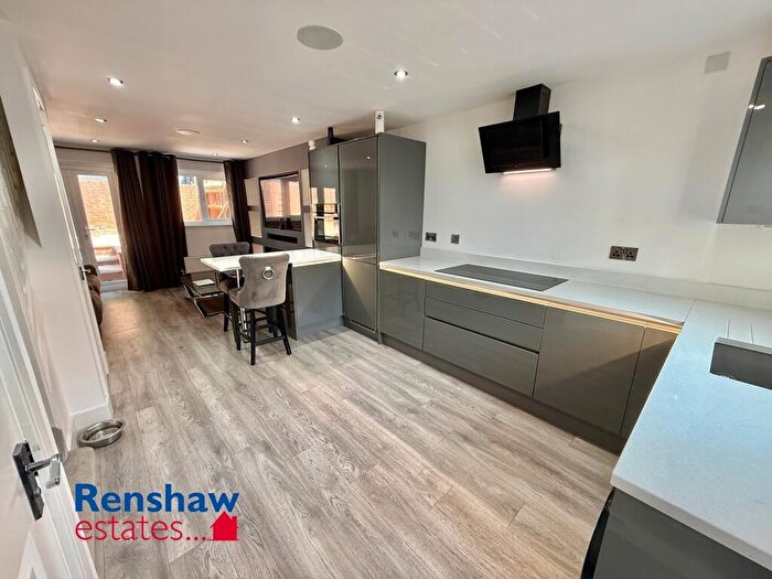2 Bedroom End Of Terrace House For Sale In Malthouse Road, Ilkeston, Derbyshire, DE7