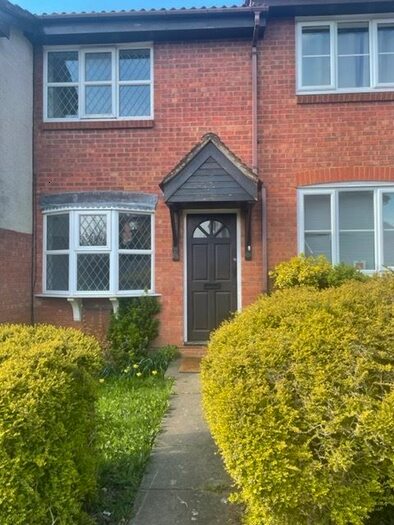 2 Bedroom Terraced House To Rent In Clover Way, Romsey, SO51