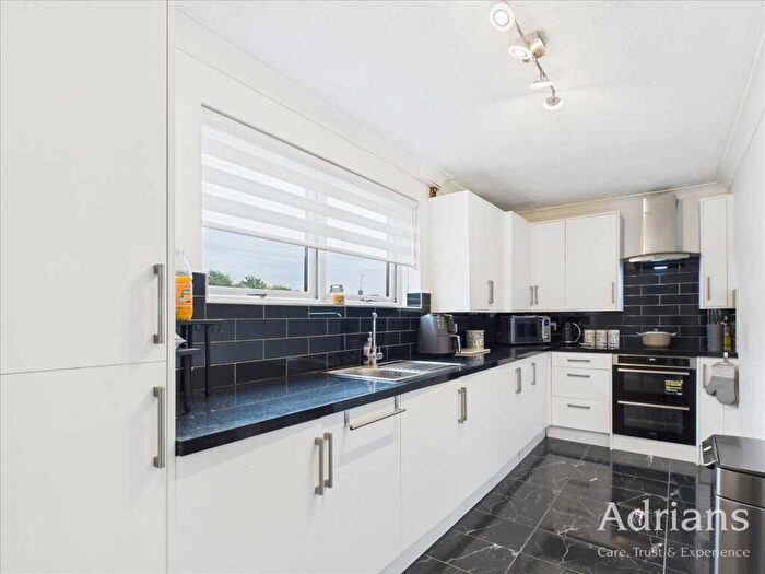 3 Bedroom House For Sale In Cheviot Drive, Chelmsford, CM1