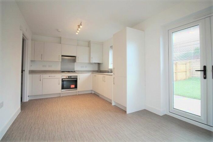 3 Bedroom Semi-Detached House To Rent In Quarry Heights, Harrington Lane, Exeter, EX4