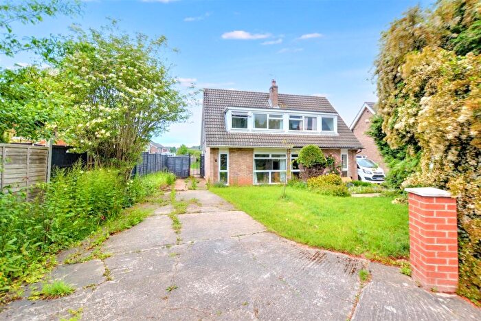 3 Bedroom Semi-Detached House For Sale In Maldon Close, Chilwell, NG9