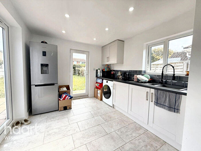 2 Bedroom Detached Bungalow For Sale In Money Bank, Wisbech, PE13