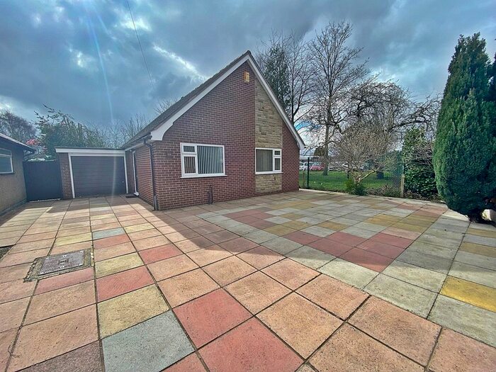 2 Bedroom Bungalow To Rent In Hillock Lane, Woolston, Warrington, WA1