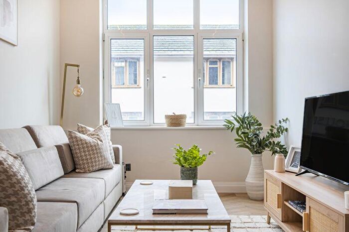 2 Bedroom Flat To Rent In Princes Street, Dorchester, DT1