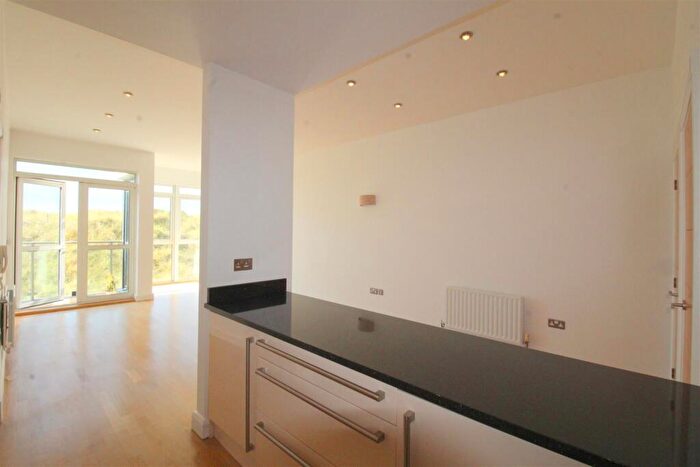 2 Bedroom Apartment To Rent In Clifton Drive North, Lytham St. Annes, FY8