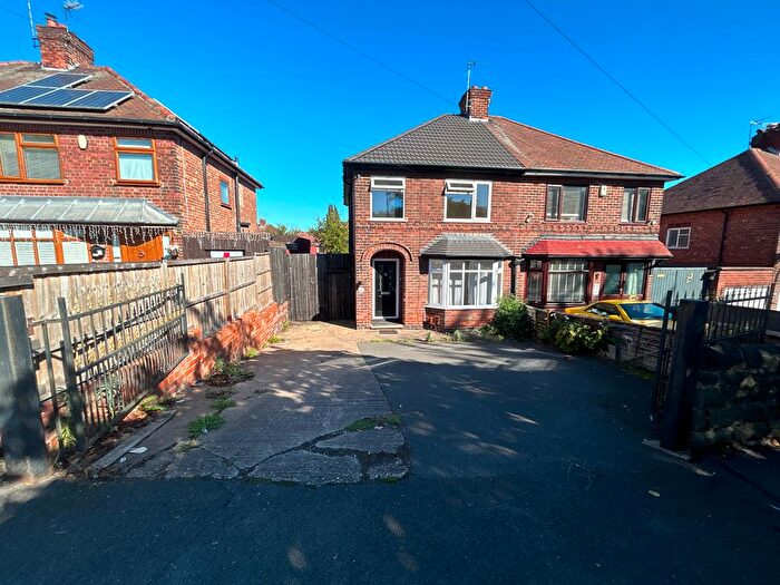 3 Bedroom Semi-Detached House To Rent In Max Road, Chaddesden, Derby, DE21