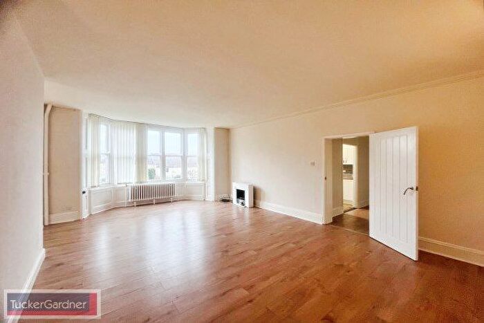 2 Bedroom Flat To Rent In Forehill, Ely, CB7