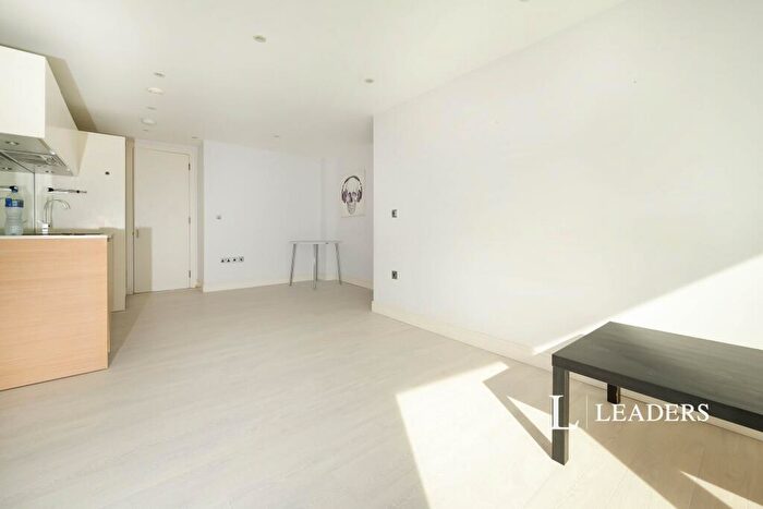 2 Bedroom Apartment To Rent In No, Gunwharf Quays, PO1