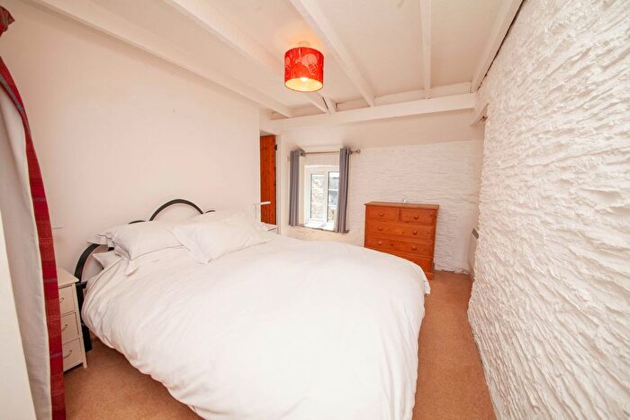 2 Bedroom Barn Conversion For Sale In Bowden, Nr Blackpool Sands Beach, TQ6
