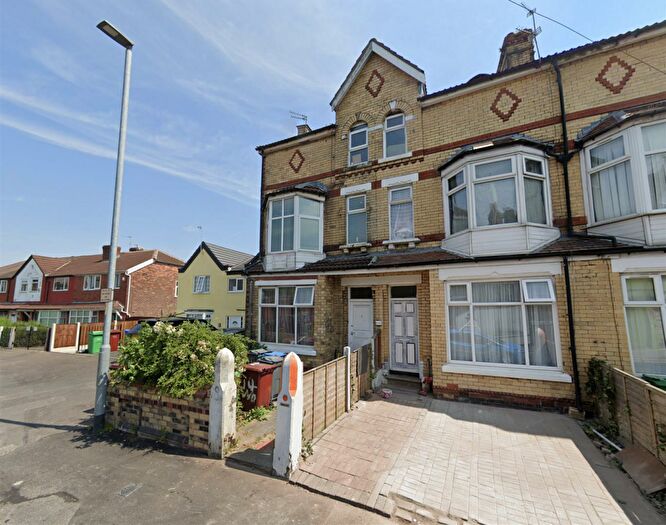 3 Bedroom Block Of Apartments To Rent In Woodlands Street, Manchester, M8