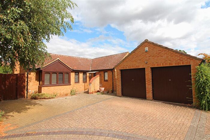 3 Bedroom Detached Bungalow For Sale In The Rookery, Orton Wistow, Peterborough, PE2