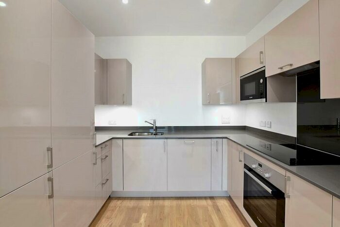 2 Bedroom Apartment To Rent In Burgess Springs, Chelmsford, CM1