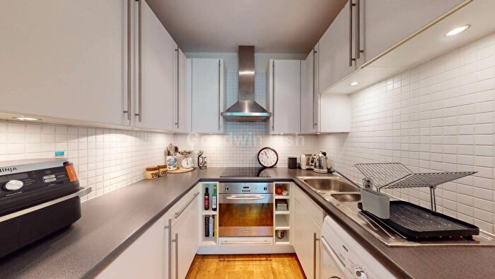 1 Bedroom Apartment For Sale In Timber Wharf, Worsley Street, Castlefield, M15