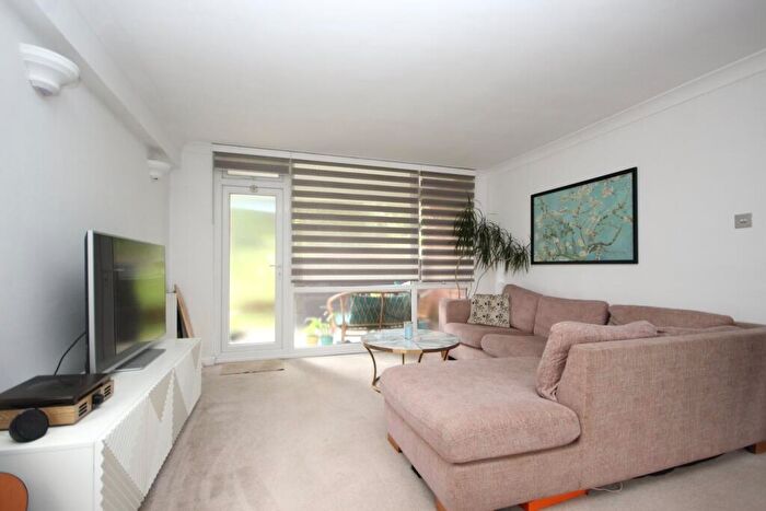 3 Bedroom Flat For Sale In Surrey Road, Westbourne, BH4