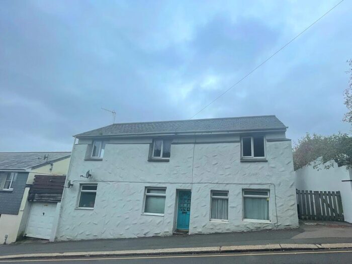 2 Bedroom Flat To Rent In Mitchell Hill, Truro, TR1