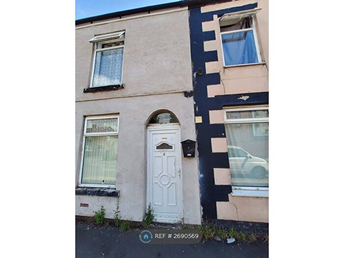 2 Bedroom Semi Detached House To Rent In Ellesmere Street, Little Hulton, Manchester, M38