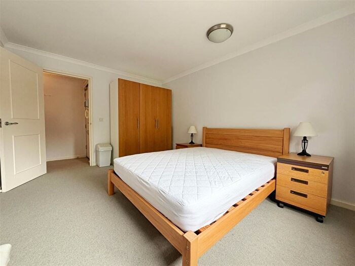 1 Bedroom Property To Rent In William Court, Buckingham Close, London, W5