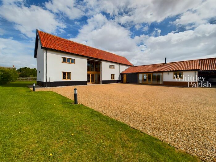 4 Bedroom Barn Conversion To Rent In Colegate End Road, Pulham Market, Diss, IP21
