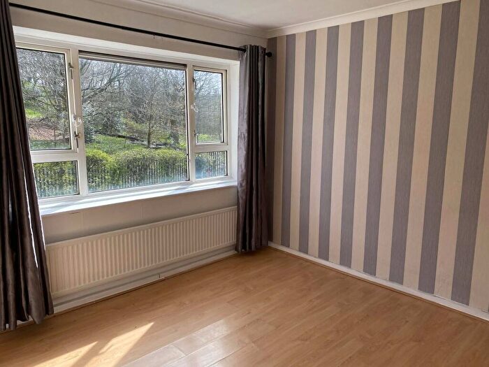 2 Bedroom Flat For Sale In Queens Drive, Greater Manchester, Rochdale, OL11