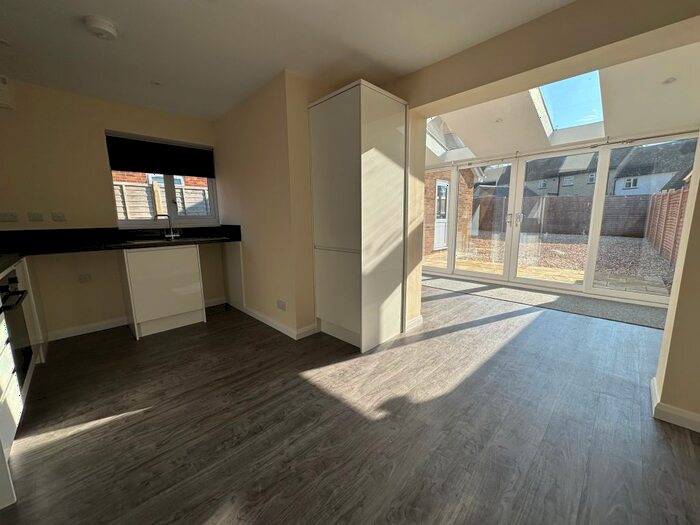 3 Bedroom Semi-Detached House To Rent In Manor Park, Norton Fitzwarren, Taunton, TA2