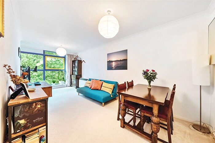 1 Bedroom Flat To Rent In Baltic Quay, Sweden Gate, Surrey Docks, SE16